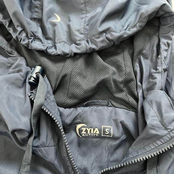 Zyia Active Navy Rainbow Sleeve Bomber Jacket Size Small - Picture 3 of 8